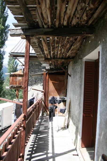 Chalet Avec Vue Sur Le Fort De Chateau Queyras المظهر الخارجي الصورة